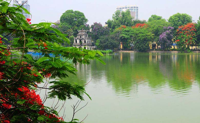 5-Day Northern Vietnam Tour: Hanoi - Ninh Binh - Ha Long Bay