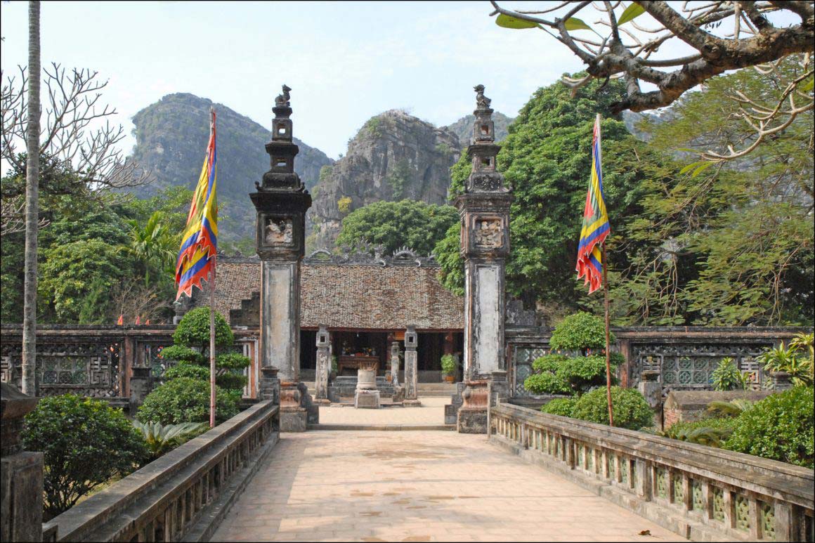 Hoa Lu - Tam Coc - Mua Cave 1 Day