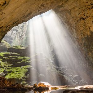 The magnificent Kingdom of Caves in Vietnam