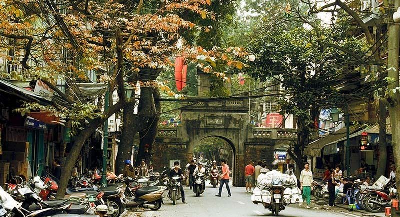 Hanoi’s old quarter, now and then