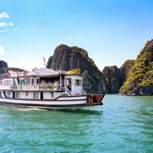 Cozy Bay Cruise – Halong Bay Cruise