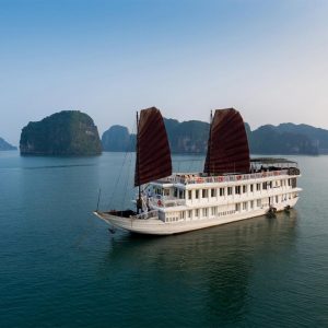 Garden Bay Legend Cruise – Bai Tu Long Bay Cruise