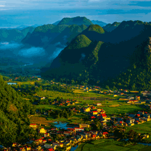 Vietnamese destinations that carry a year-end glow