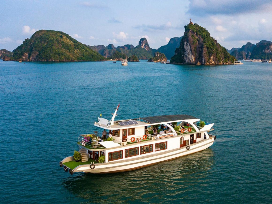 wonderbay cruise halong