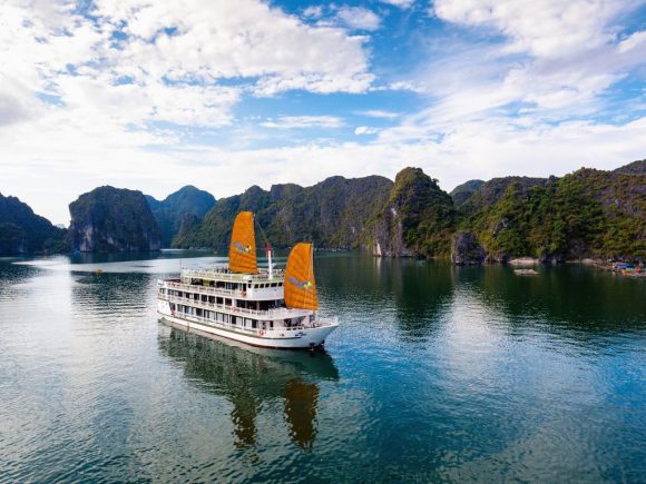 Unicharm Cruise – Lan Ha Bay Cruise