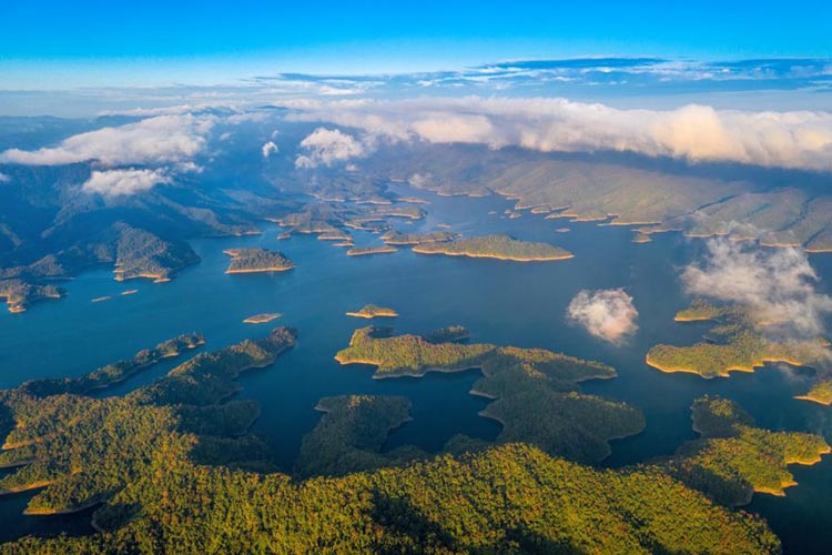 Flying over Vietnam: These shots are sure to take your breath away