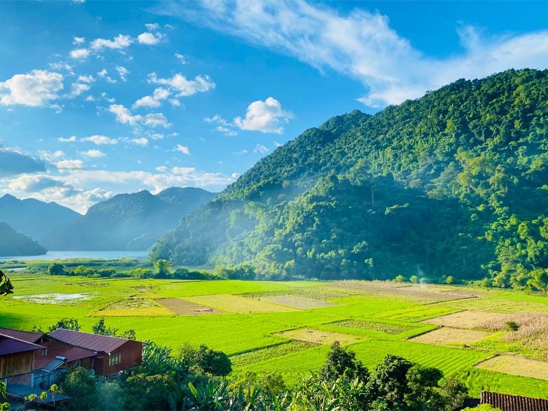 Vietnam in 26 Days: Traveling from North to South Vietnam