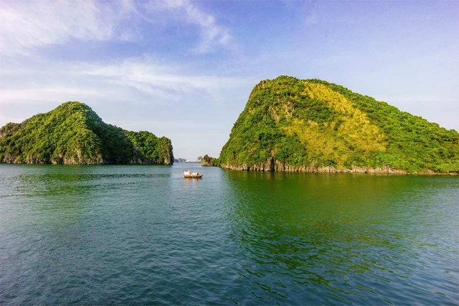 Ninh Binh - Halong Bay 2 Days 1 Night