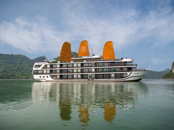 La Regina Legend Cruise – Lan Ha Bay Cruise