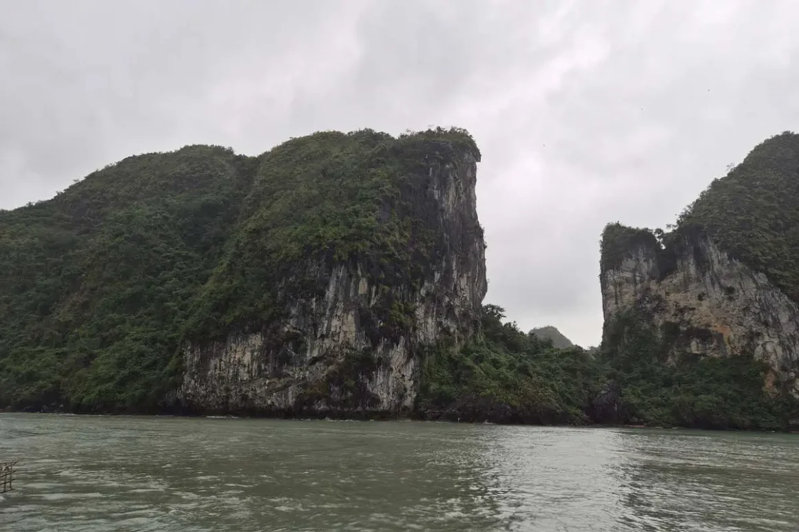 Ha Long Bay Shore Excursion for Cruise Passengers
